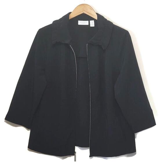 Chico's Weekends Black 3/4 Sleeve Ruffle Collar Zip Front Jacket Size L - Picture 4 of 9